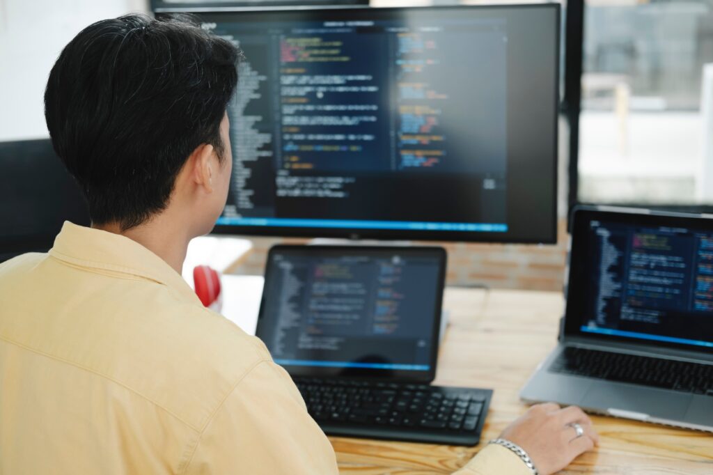 “Why Python Remains the Best First Programming Language”